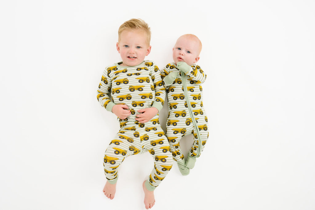 Dump Trucks Bamboo Set